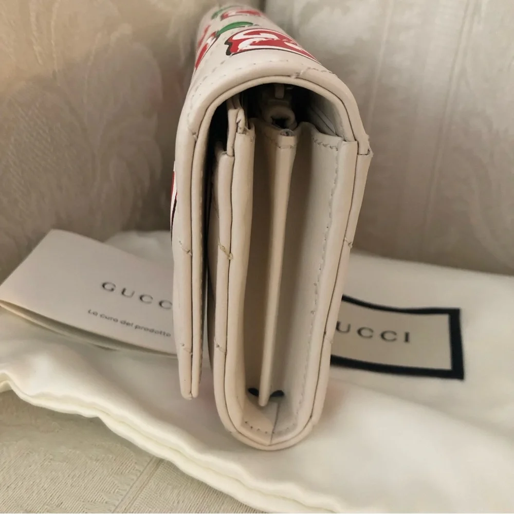 Gucci Valentine’s Day special design Marmont printed Apple GG long wallet - Picture 6 of 11